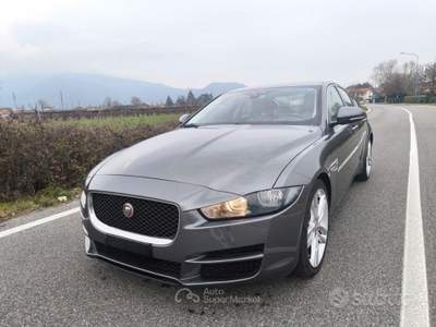 Jaguar XE 2,0 180CV- AUTOMATICA-EURO 6- MOTORE NUO usata Brescia