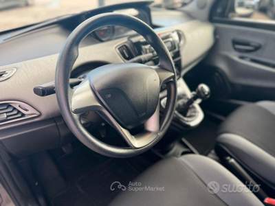 Lancia Ypsilon Silver usata Pozzonovo