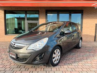 Opel Corsa porte Club usata Pozzonovo