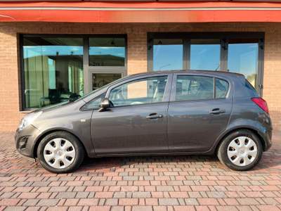 Opel Corsa porte Club usata Pozzonovo