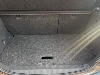 Opel Corsa porte Club usata Pozzonovo