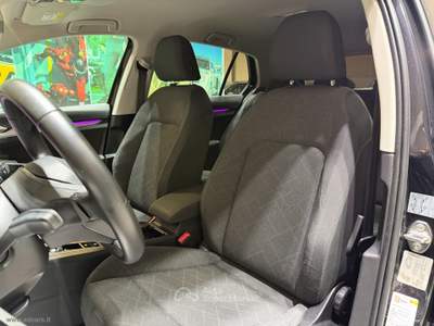 Volkswagen Golf Golf 1.0 eTSI EVO DSG Life *PACK LUCI*CLIMA 3 ZONE*NEOPATENTATI* Nero usata Castrezzato