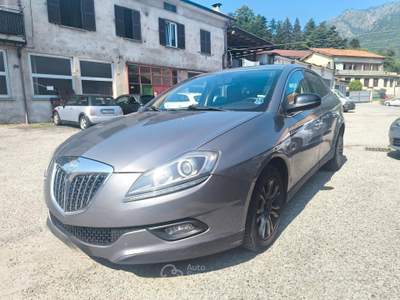 Lancia Delta DPF Platino usata Omegna