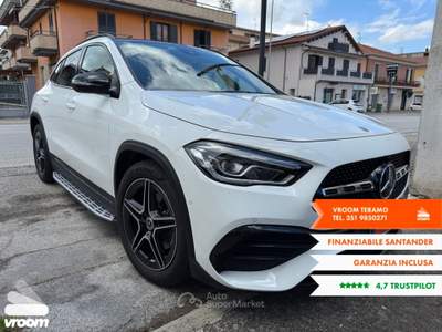 Mercedes-Benz GLA GLA 200 d Automatic 4Matic Premium Bianco usata Teramo