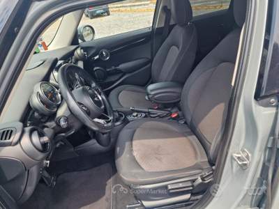 MINI Clubman 1.5 Cooper D cambio automatico usata Torre Annunziata