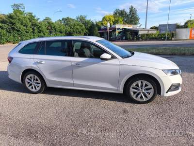 Skoda Octavia EVO SCR 150 CV DSG Wagon Sty usata Castel d'Azzano