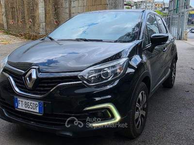 Renault Captur TCe 12V 90 CV Life Nero usata Napoli