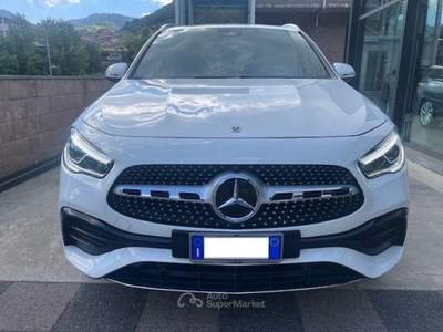 Mercedes-Benz GLA 250 e EQ-Power Automatic Premium Bianco usata CASNIGO