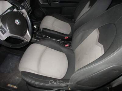 Alfa Romeo MiTo 1.3 jtdm Distinctive 85cv GARANTITA FULL OPTIONAL Nero usata Ariano Irpino