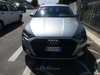 Audi A3 IV 2020 Sportback 30 2.0 tdi Business s-tronic Argento usata Ariano Irpino