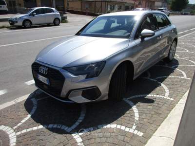 Audi A3 IV 2020 Sportback 30 2.0 tdi Business s-tronic Argento usata Ariano Irpino