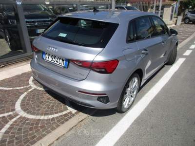 Audi A3 IV 2020 Sportback 30 2.0 tdi Business s-tronic Argento usata Ariano Irpino