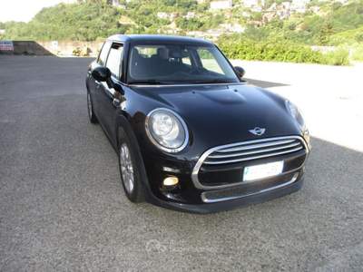MINI Clubman IV F55-F56 1.5 Business XL 5p auto full optional Nero usata Ariano Irpino