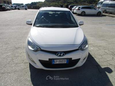 Hyundai i20 GPL 5p 1.2 bluedrive GARANTITA FULL OPTIONAL Bianco usata Ariano Irpino