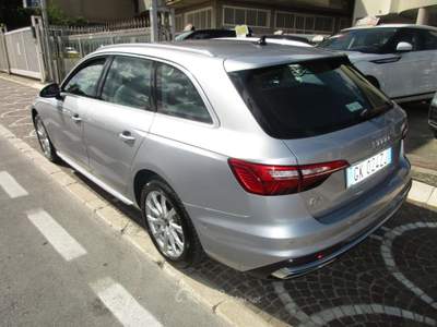 Audi A4 V 2019 Avant 35 2.0 tdi mhev Busines163cv s-tronic Argento usata Ariano Irpino