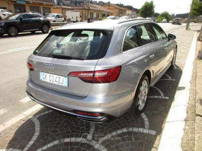 Audi A4 V 2019 Avant 35 2.0 tdi mhev Busines163cv s-tronic Argento usata Ariano Irpino
