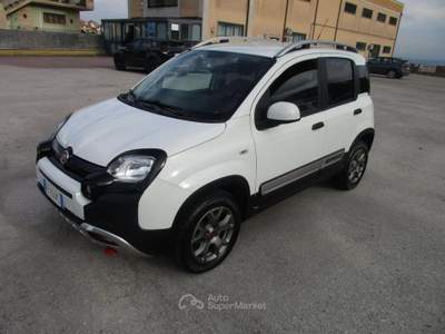 Fiat Panda 4x4 1.3 mjt 16v Cross 4x4 80cv GARANTITA FUL OPTIONAL Bianco usata Ariano Irpino