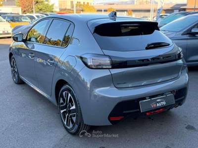 Peugeot 208 1.2 puretech Allure 100 CV S&S PROMO FIN Grigio usata Verona