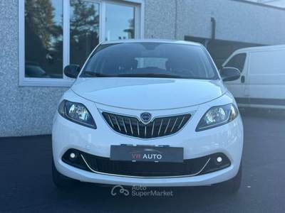 Lancia Ypsilon 1.0 Hybrid Gold Plus CARPLAY/RETROCAM-PROMO FIN Bianco usata Verona