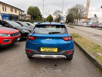 Kia Stonic 1.0 T-GDi 100 CV MHEV iMT Style Blu/Azzurro usata Mirano