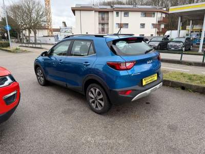 Kia Stonic 1.0 T-GDi 100 CV MHEV iMT Style Blu/Azzurro usata Mirano