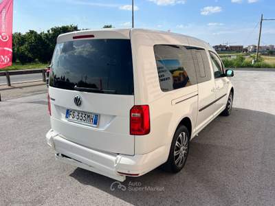 Volkswagen Caddy Caddy 2.0 TDI 102CV Kombi Maxi PASSO LUNGO 5 POSTI PEDANA POSTERIORE Bianco usata Cherasco