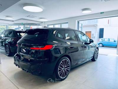 BMW Serie 2 220d d Active Tourer Msport auto TETTO,360" Nero usata San Michele Salentino