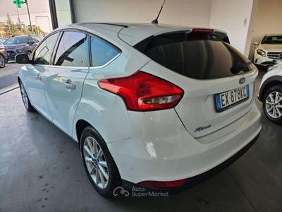 Ford Focus 2015 5p 1.5 tdci Plus s E6 neopatentati Bianco usata Martinengo