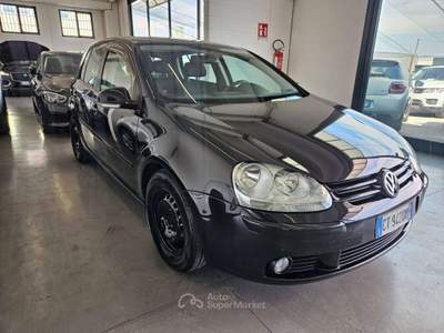 Volkswagen Golf 5p 1.6 fsi Comfortline neopatentati Nero usata Martinengo
