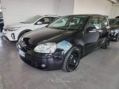 Volkswagen Golf 5p 1.6 fsi Comfortline neopatentati Nero usata Martinengo