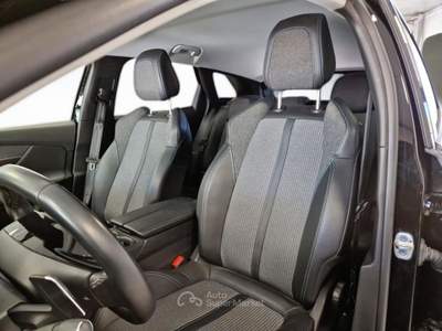 Peugeot 3008 PEUGEOT 3008 BLUEHDI 130 EAT8 SES ALLURE PACK SUV usata Pozzuoli