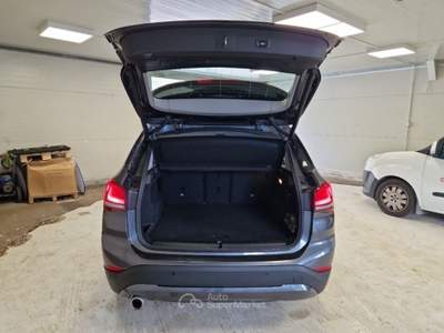 BMW X1 BMW X1 XDRIVE 25E BUSINESS ADVANTAGE AUTOMATICO SUV usata Pozzuoli