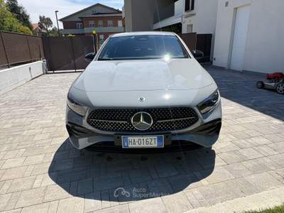 Mercedes-Benz Classe A A 250e EQ Alpine grey edition usata Bergamo