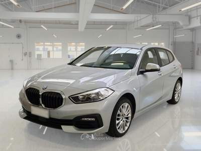 BMW Serie 1 120i BMW SERIE 1 120I BUSINESS ADVANTAGE AUTO 5 PORTE BERLINA usata Casei Gerola