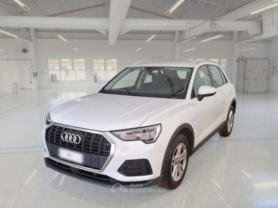 Audi Q3 AUDI Q3 35 TDI S TRONIC BUSINESS SUV usata Verona