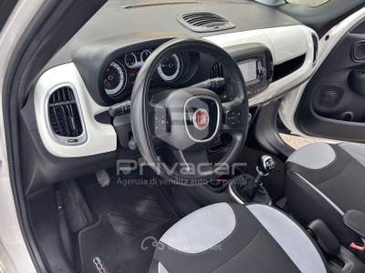 Fiat 500L FIAT 500L Living 1.6 Multijet 120 CV Lounge Bianco usata San Benedetto del Tronto