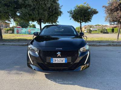 Peugeot 208 E Nero usata Fiumicino
