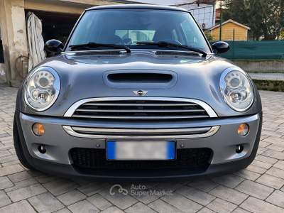 MINI Cooper Perfettamente funzionante, non necessita di nessuna manutenzione Grigio usata Venegono Superiore