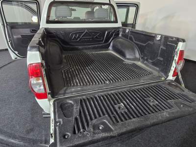 Isuzu D-Max 3.0 td crew L 4x4 Bianco usata Teglio
