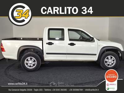 Isuzu D-Max 3.0 td crew L 4x4 Bianco usata Teglio