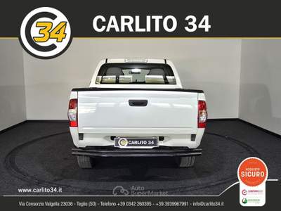 Isuzu D-Max 3.0 td crew L 4x4 Bianco usata Teglio