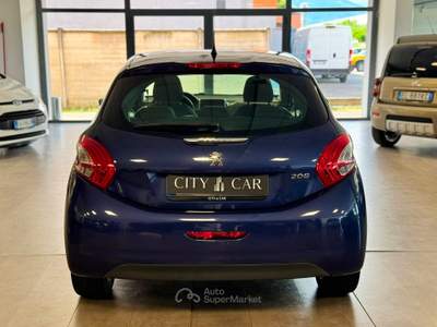 Peugeot 208 ottima per neopatentato Blu/Azzurro usata Verrone