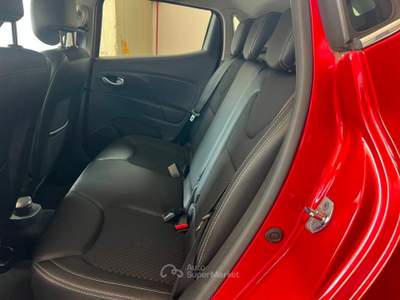 Renault Clio 0.9 tce energy Life 90cv Rosso usata Agliana