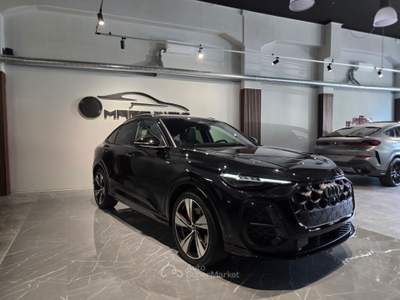 Audi Q5 Sportback 2.0 tdi 204CV S line Plus quattro s-tronic Nero usata Firenze