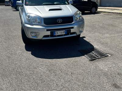 Toyota RAV4 Tenuta perfettamente usata Roma