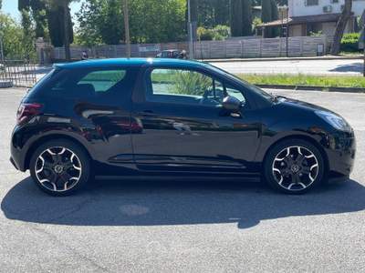 Citroen DS 1.6 bluehdi Emeraude Addict 75cv *GARANZIA* Nero usata Bedizzole