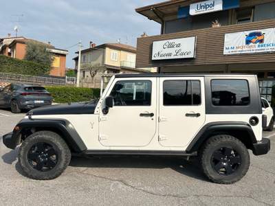 Jeep Wrangler 2.8 crd Sahara auto dpf  *GARANZIA* Bianco usata Bedizzole