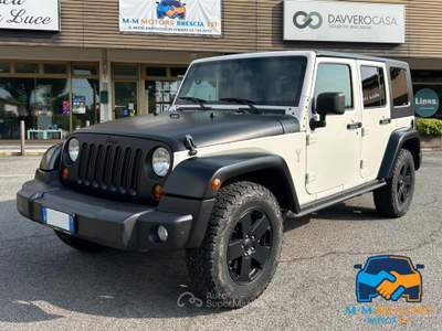 Jeep Wrangler 2.8 crd Sahara auto dpf  *GARANZIA* Bianco usata Bedizzole