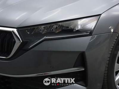 Skoda Octavia octavia wagon 2.0 tdi selection 150cv dsg Grigio usata Barzago