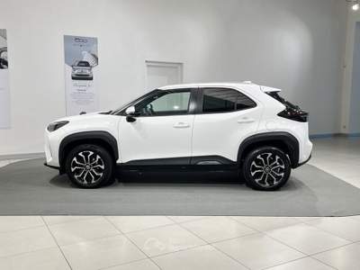 Toyota Yaris Cross 1.5 H Lounge AWD-i E-CVT Bianco usata Montagna in Valtellina
